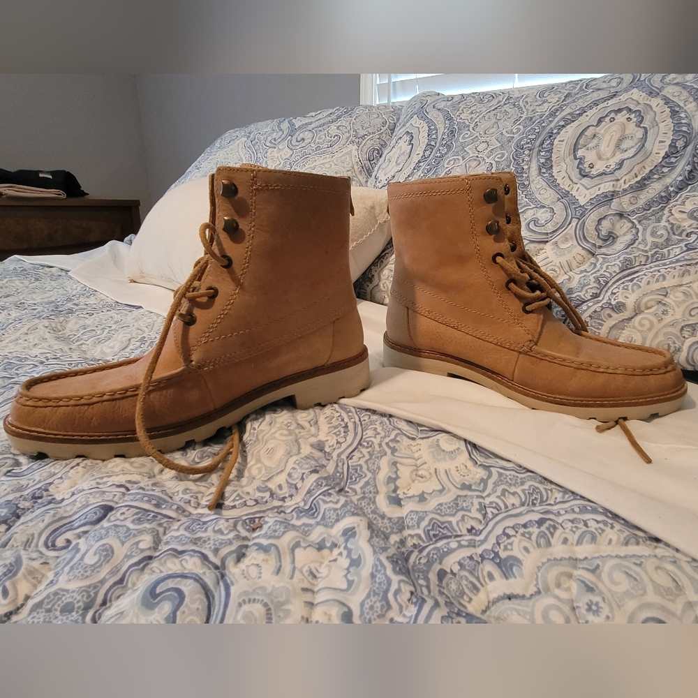 Sperry Top-sider Authentic Original Sand Leather Lug Boot